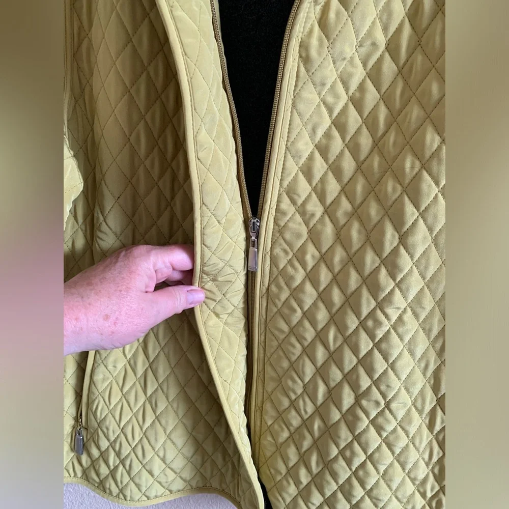 Hilary Radley Women’s Quilted Jacket 🌴 - Picture 3 of 7